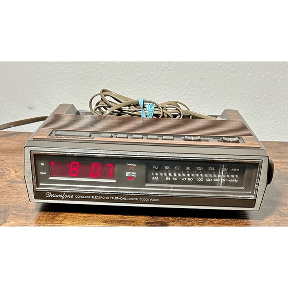Vintage Radio Shack Woodgrain Chronofone Et-380 Clock. No telephone - Picture 1 of 9